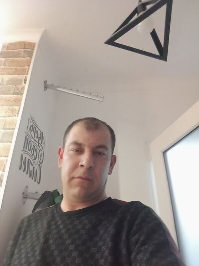  ,   Max, 37 ,   ,   