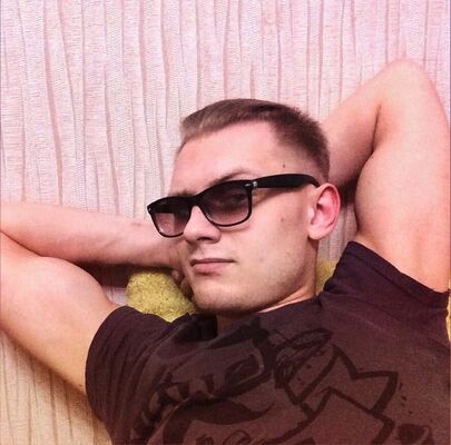  ,   Men, 32 ,   ,   