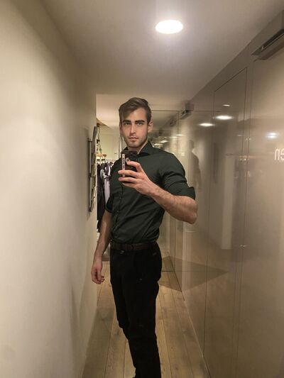  Neuenhof,   Roman, 28 ,   ,   