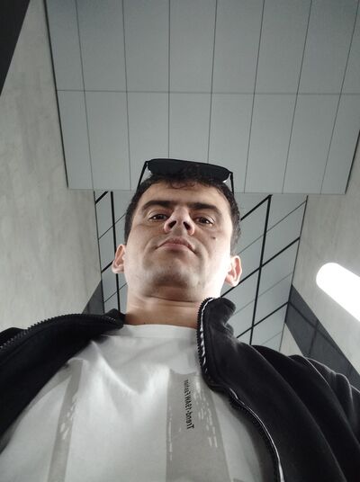  ,   Ismail, 32 ,   ,   