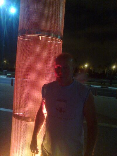  ,   Eddi, 64 ,   