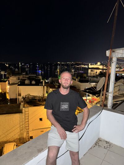  ,   Melih, 26 ,   ,   