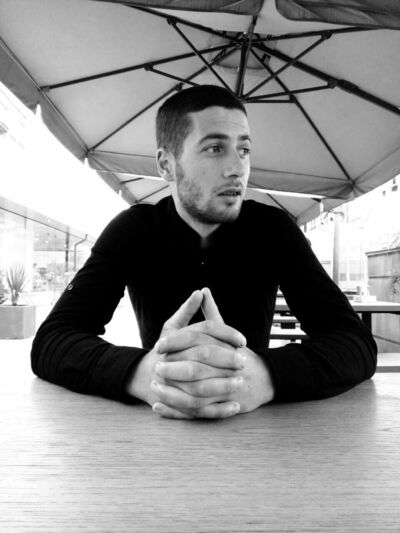  ,   Erik, 25 ,   ,   