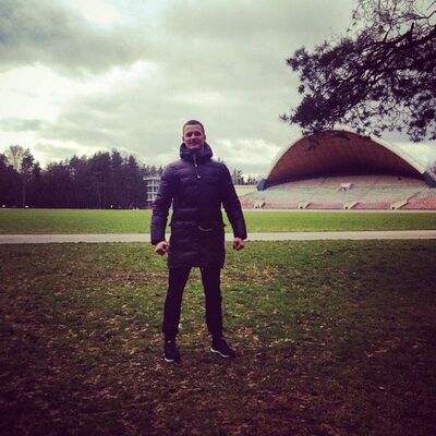  ,   Maksim, 32 ,   ,   , c 