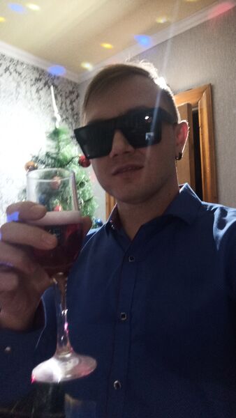  ,   Jony, 30 ,   