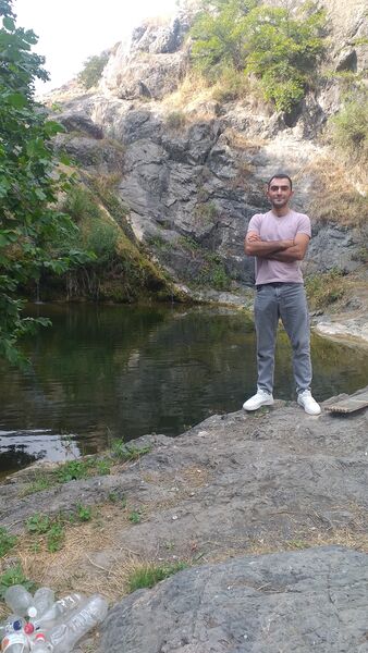  ,   Varujan, 26 ,   ,   