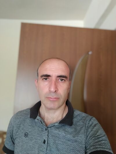  ,   Sargis, 46 ,   ,   