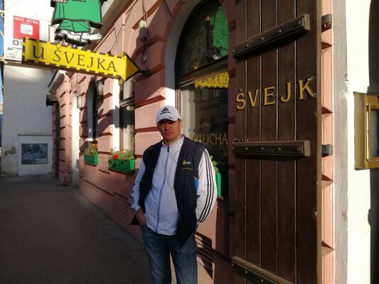  ,   Vladis, 57 ,  