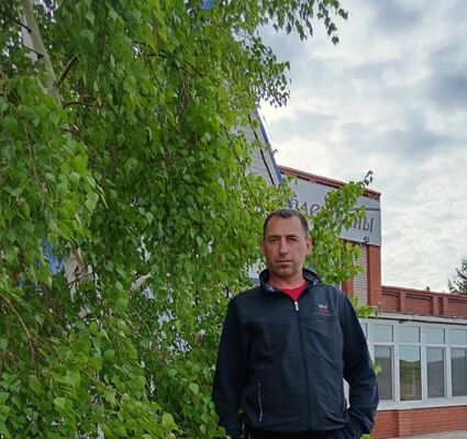  ,   Vlad, 44 ,   ,   
