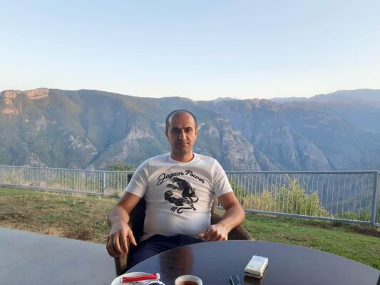  ,   Grigor, 42 ,   ,   