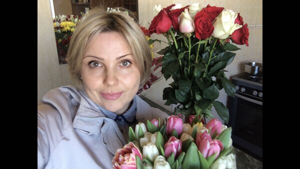  ,   Lana, 48 ,   c 