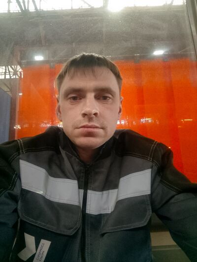  ,   Sergei, 37 ,   ,   