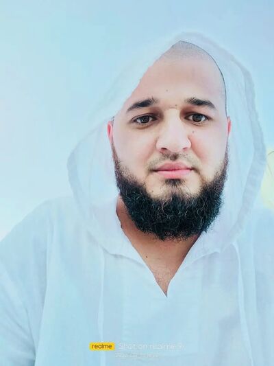  ,   Abu, 33 ,   ,   , c , 