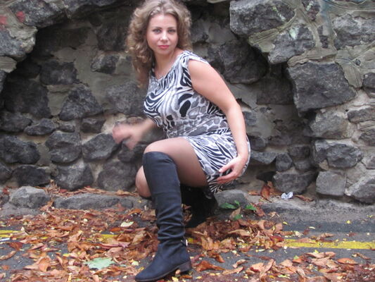  ,   Lover, 42 ,   