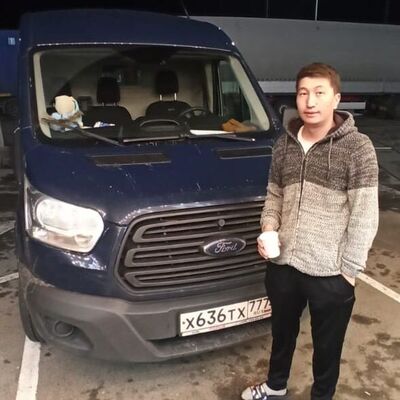 ,   Kuba, 28 ,   ,   