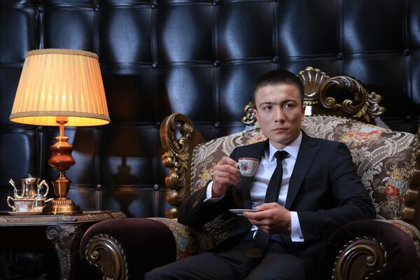  ,   Elegance, 32 ,   ,   