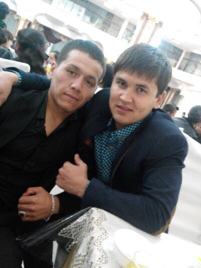  ,   Bexruz, 35 ,   