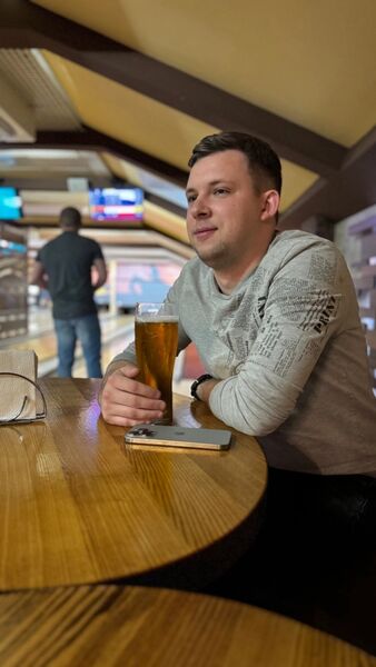  ,   Denis, 28 ,   ,   