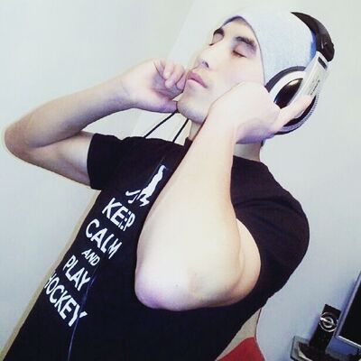  ,   Romantik, 32 ,   ,   , c 