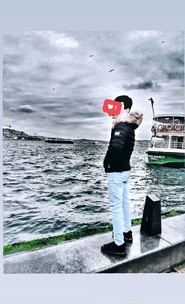  ,   Ikrom, 28 ,  