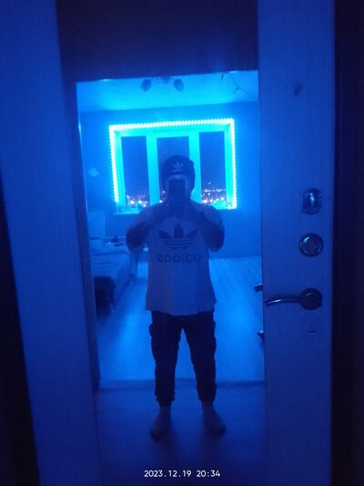  ,   Ivan, 33 ,   