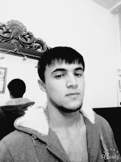  ,   Erik, 34 ,   