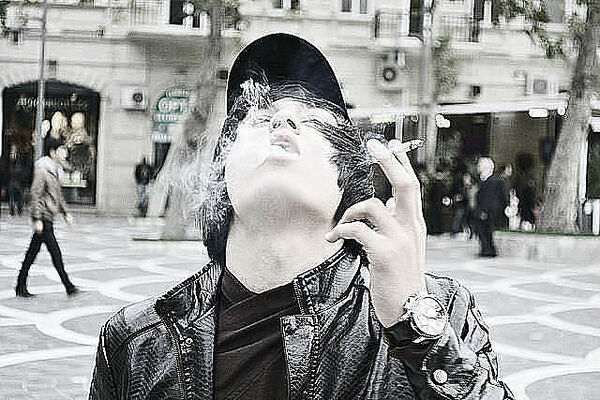  ,   Ulugbek, 32 ,     , c , 
