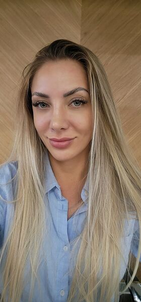  ,   Adriana, 37 ,     , c 