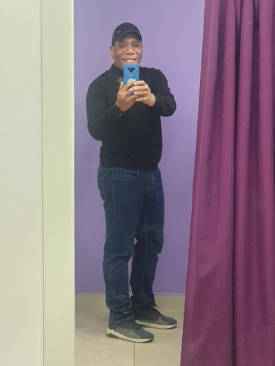  ,   Alexx, 44 ,   ,   