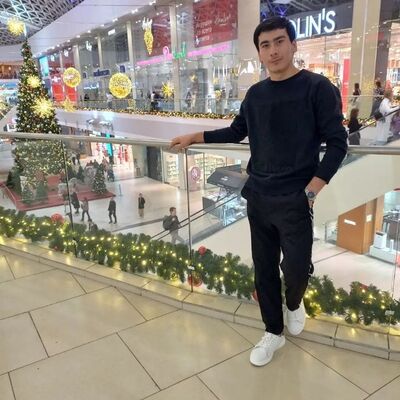  ,   Artur, 25 ,   ,   