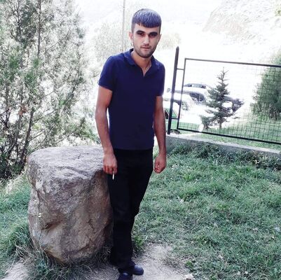  ,   Art Sargsyan, 27 ,   , c 