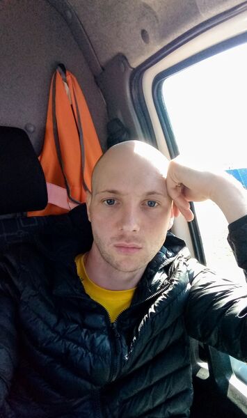  ,   Artem, 37 ,   , 