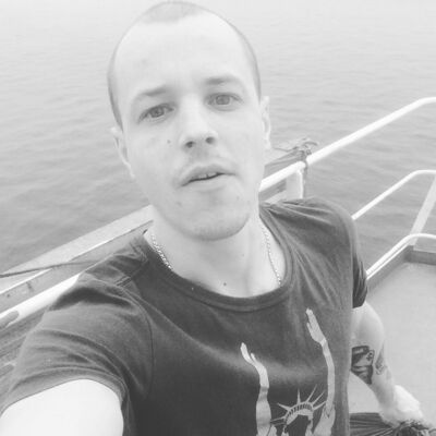  ,   Taras, 36 ,   