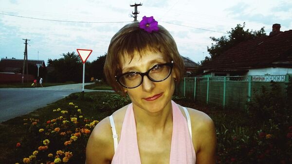  ,   Elena, 46 ,     , c 