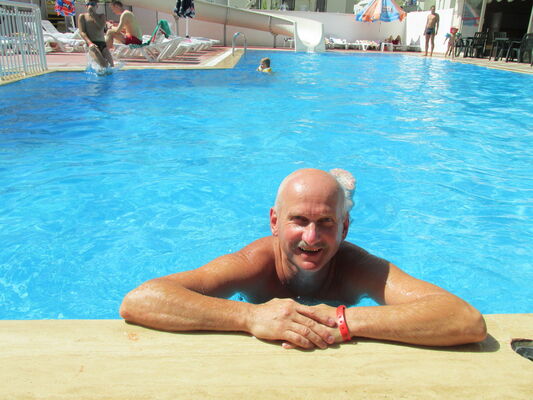  ,   Andrej, 62 ,     , c 