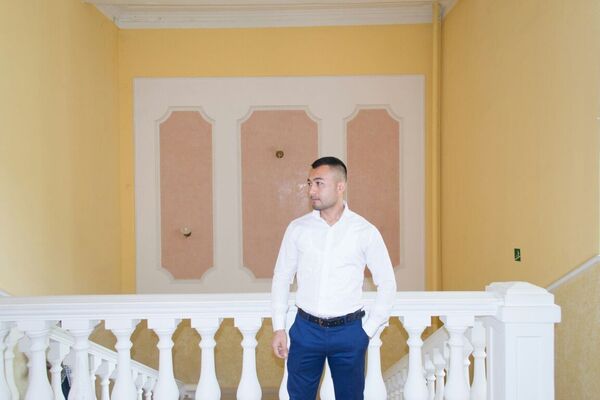  ,   Ruslan, 35 ,   ,   , c 