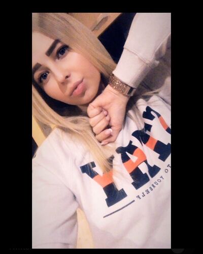  ,   Karina, 25 ,   ,   , c , 