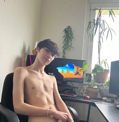  ,   Daniel, 25 ,   ,   
