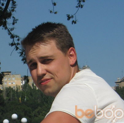  ,   Maxim, 39 ,  