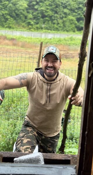  Boyalik,   Kelvin Erkan, 49 ,     , c 