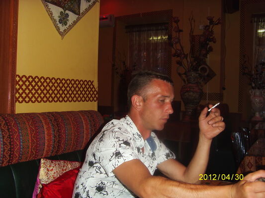  ,   1980, 44 ,  