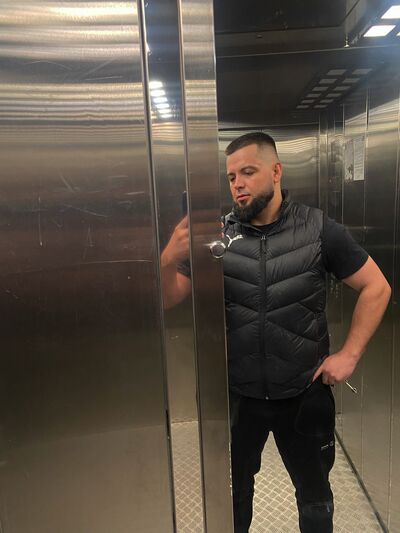  ,   Igor, 30 ,   ,   