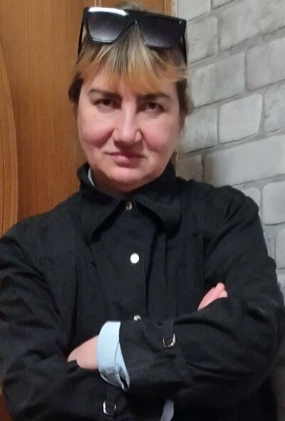  ,   Elena, 56 ,   c 