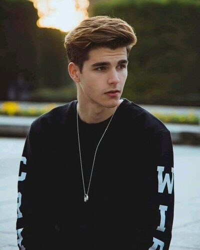 ,   Mikhail, 21 ,   ,   