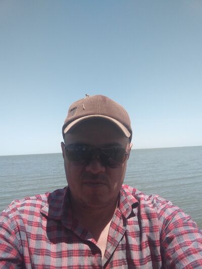  ,   M, 42 ,   ,   , c 