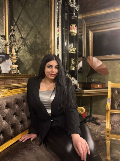  ,   Liza, 26 ,   ,   , c 