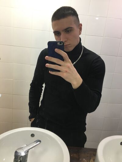  Bielany Wroclawskie,   Daniel, 26 ,   ,   