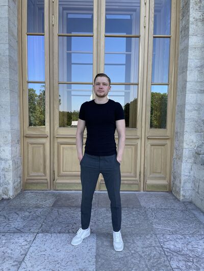  ,   Boyfriend, 32 ,   ,   