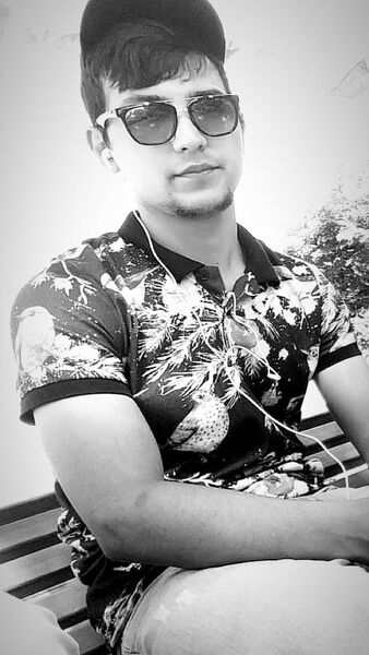  ,   Ali, 33 ,   ,   , c 