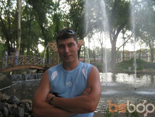  2394835  Stas, 37 ,    